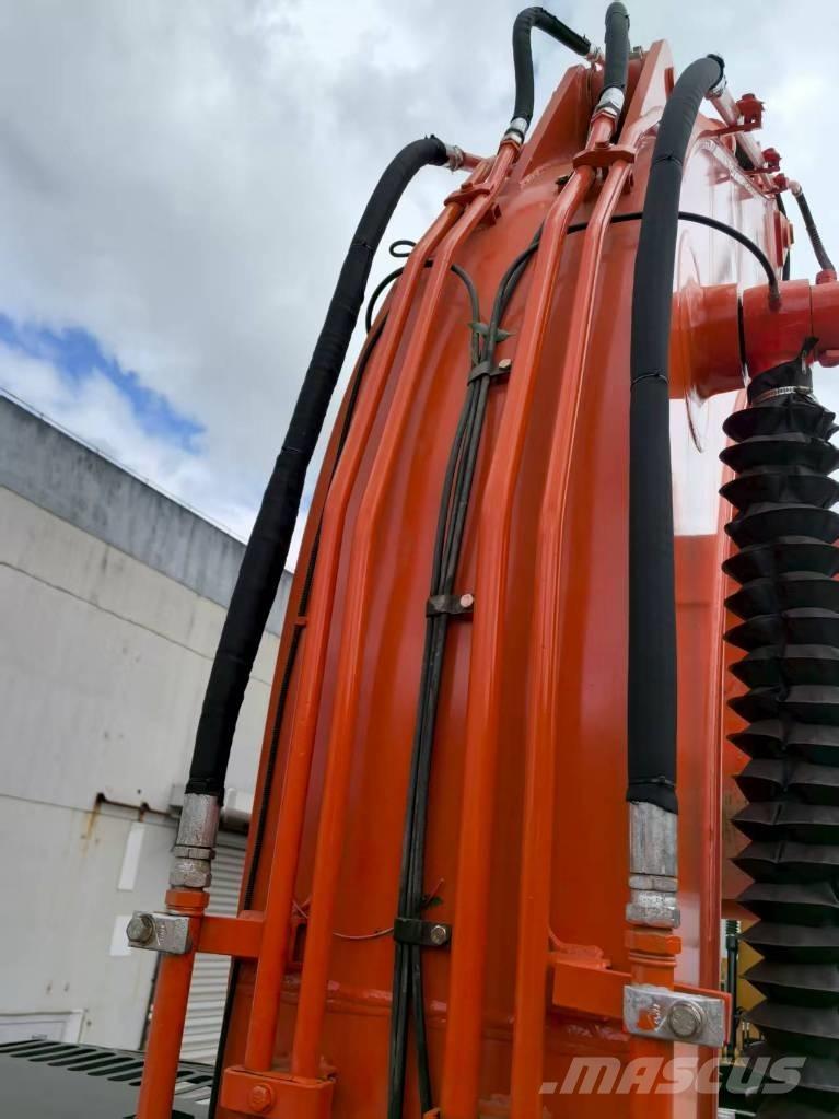 Hitachi ZX 240 HG Гусеничные экскаваторы