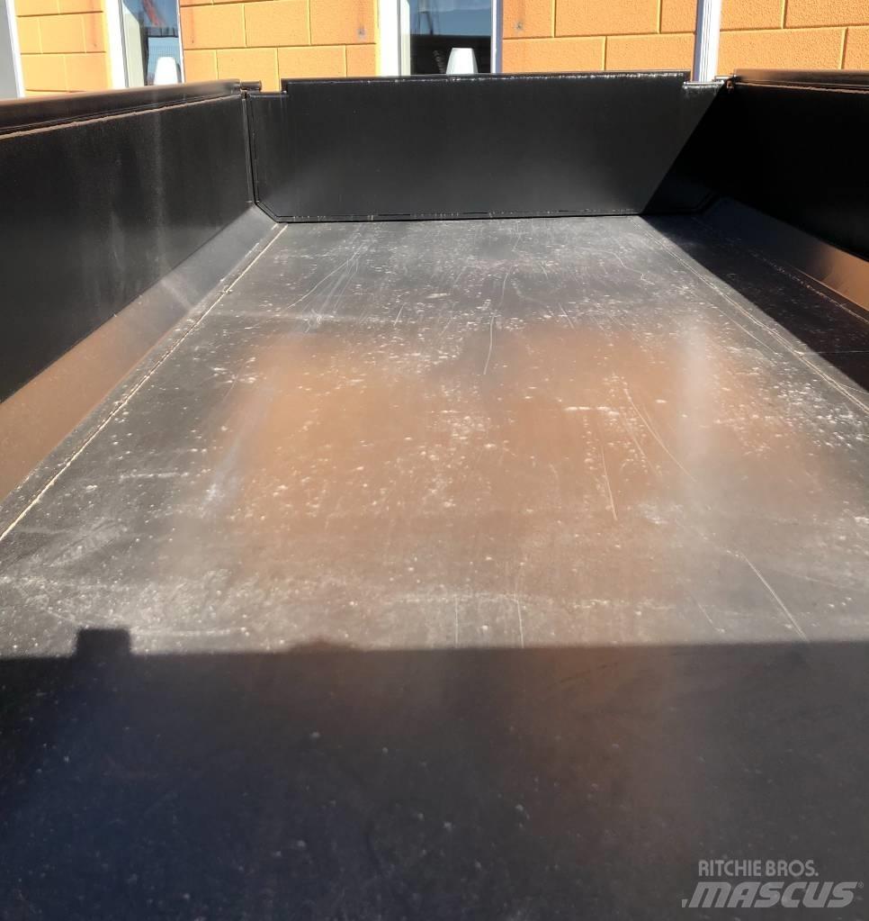 Multicargo MC9000 Тракторные самосвальные прицепы