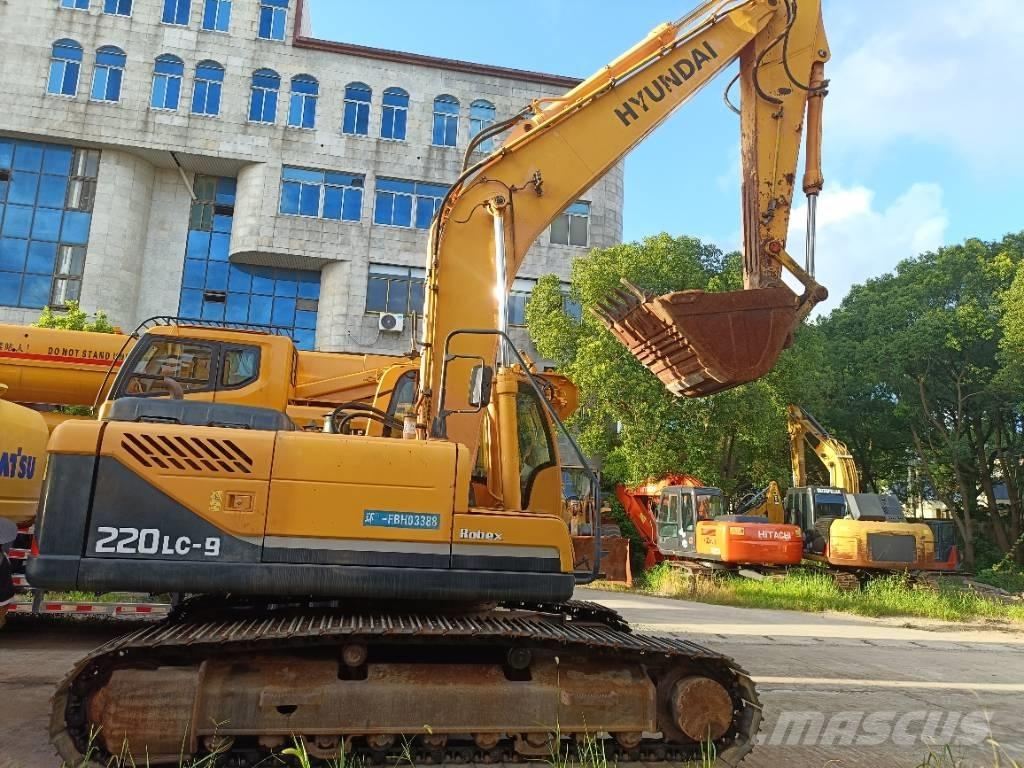 Hyundai R220LC-9 Гусеничные экскаваторы
