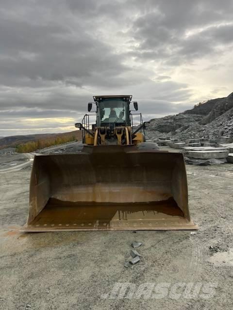 CAT 980M Фронтальные погрузчики