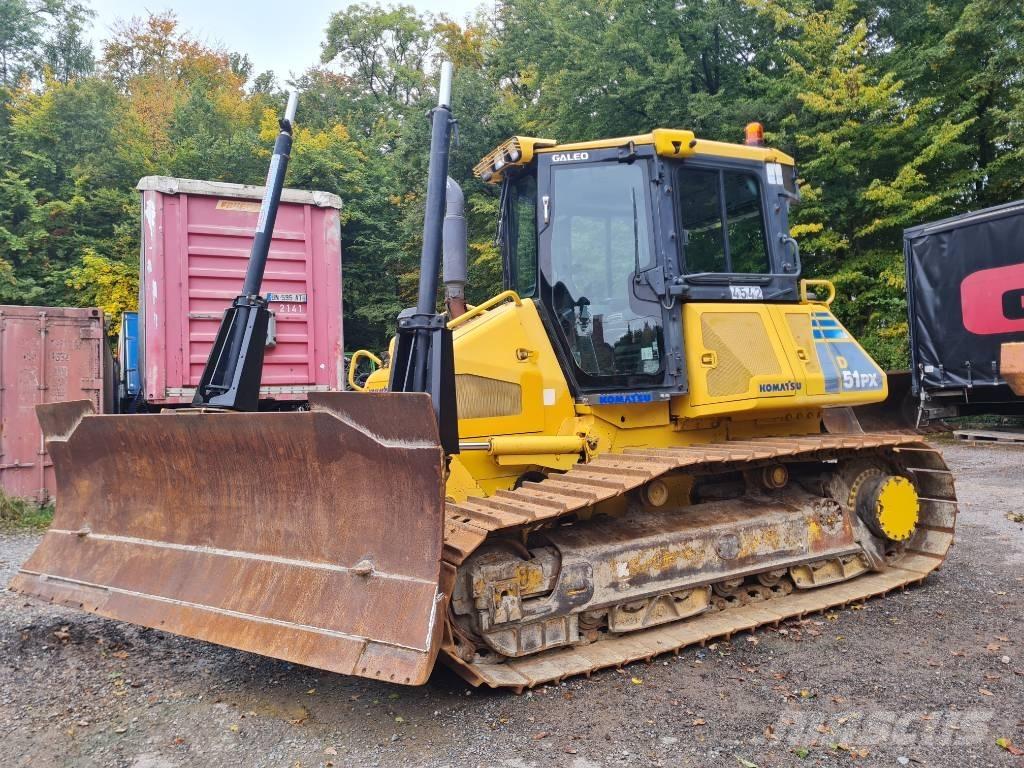 Komatsu D51PX-22 Гусеничные бульдозеры