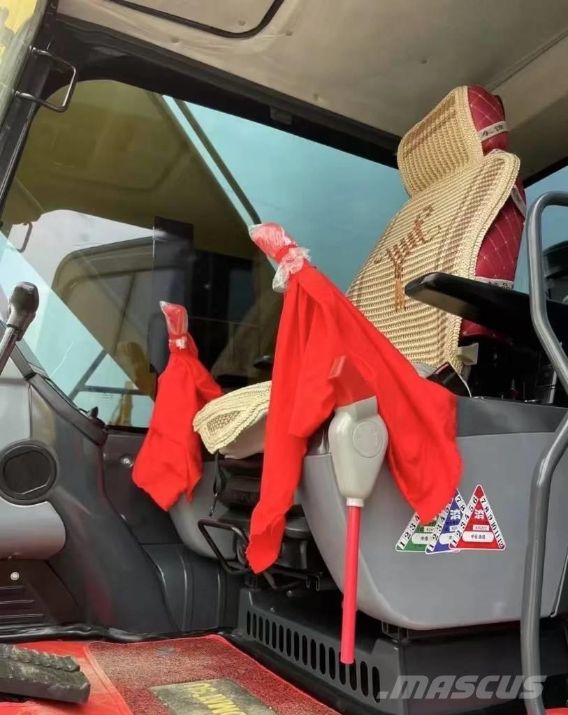 Komatsu PC 240 Гусеничные экскаваторы