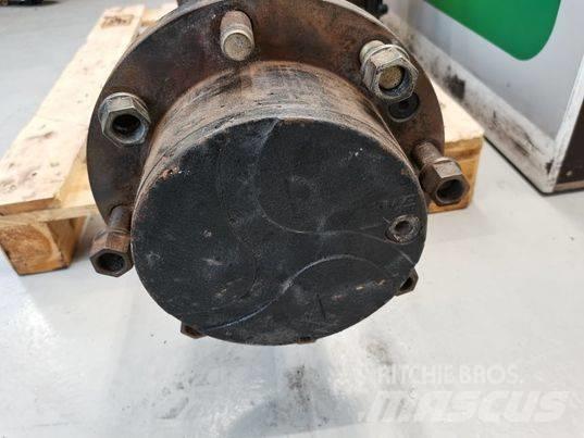 Komatsu WA 90 axle Оси
