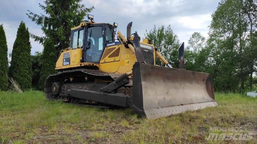 Komatsu D65PX-16 Гусеничные бульдозеры