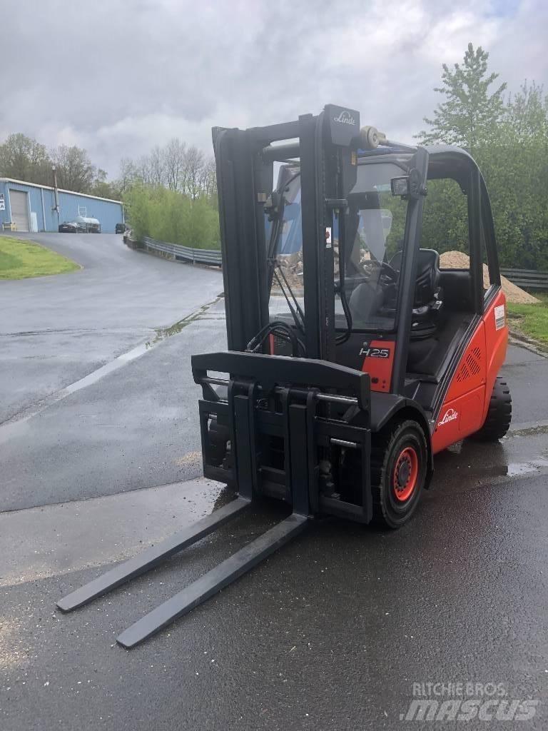 Linde H25T Газовые погрузчики