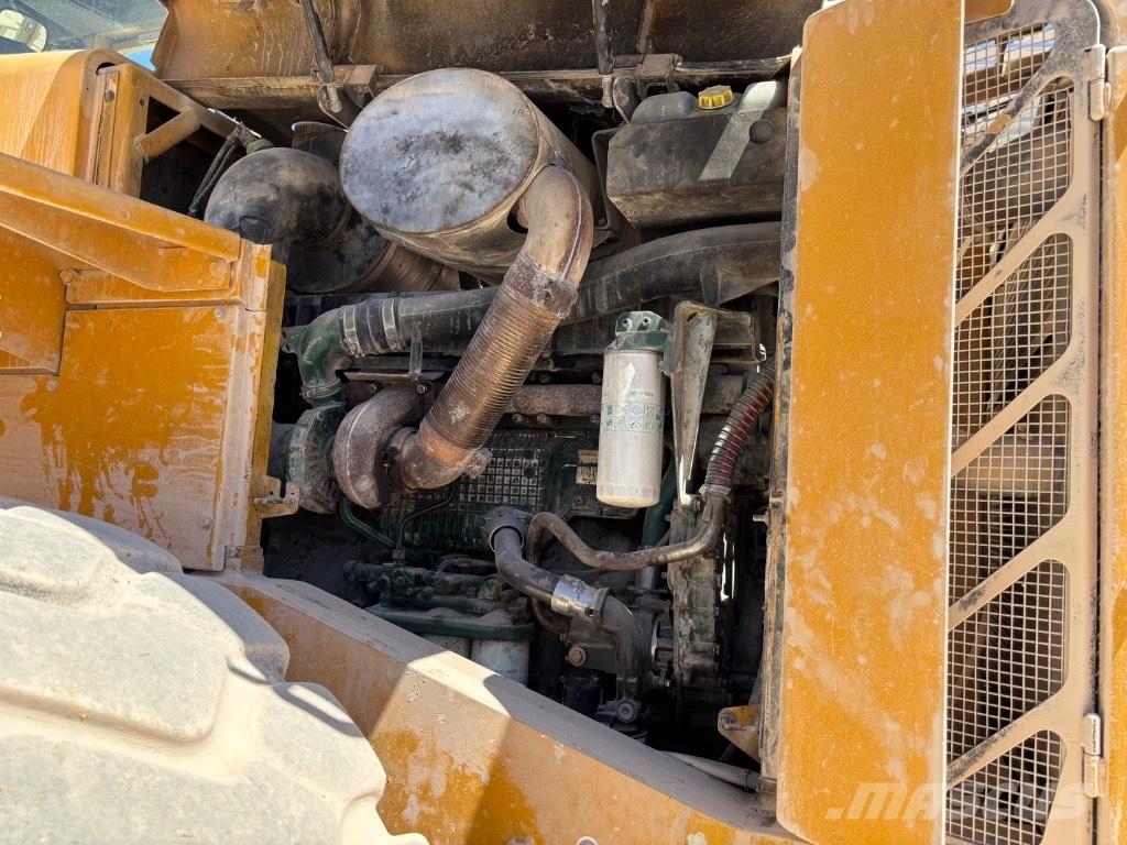 Volvo L 220 E Фронтальные погрузчики