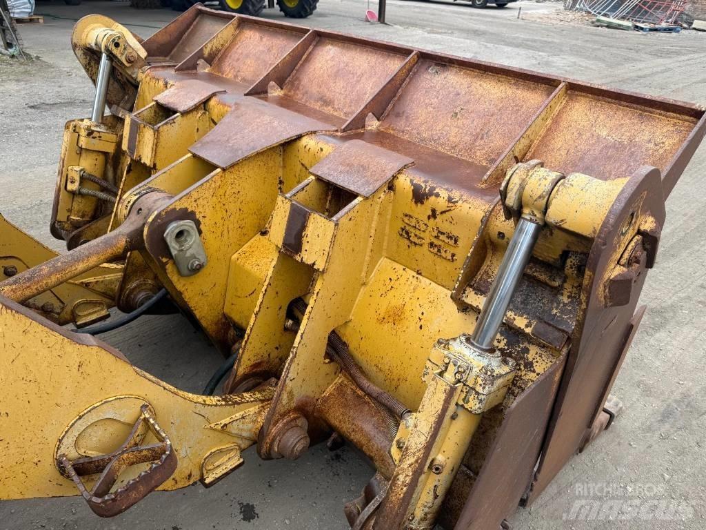 CAT 963 C Гусеничные фронтальные погрузчики