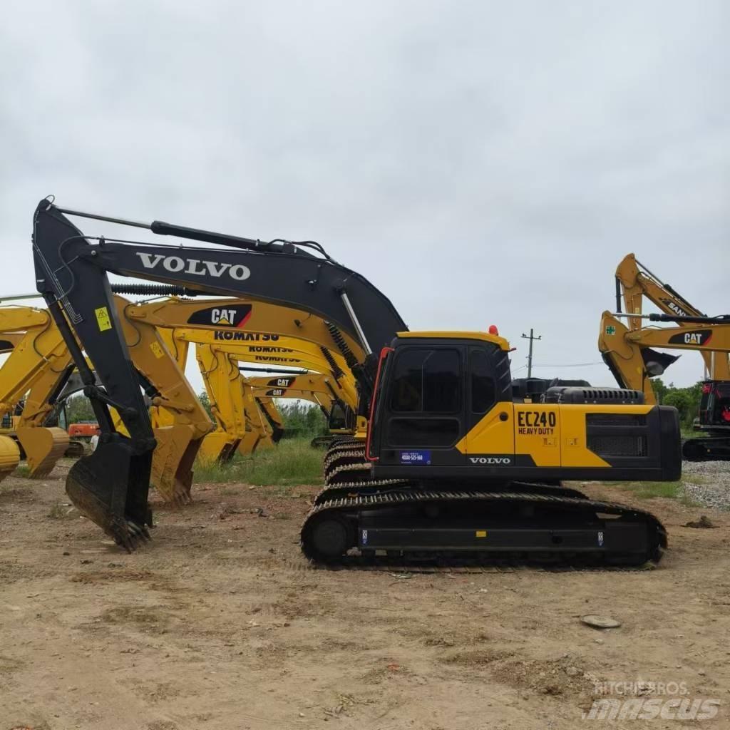 Volvo EC 240 Гусеничные экскаваторы