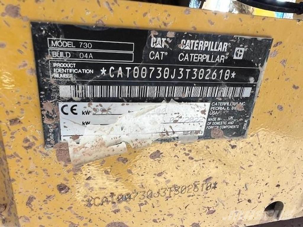 CAT 730 Шарнирно-сочленённые самосвалы