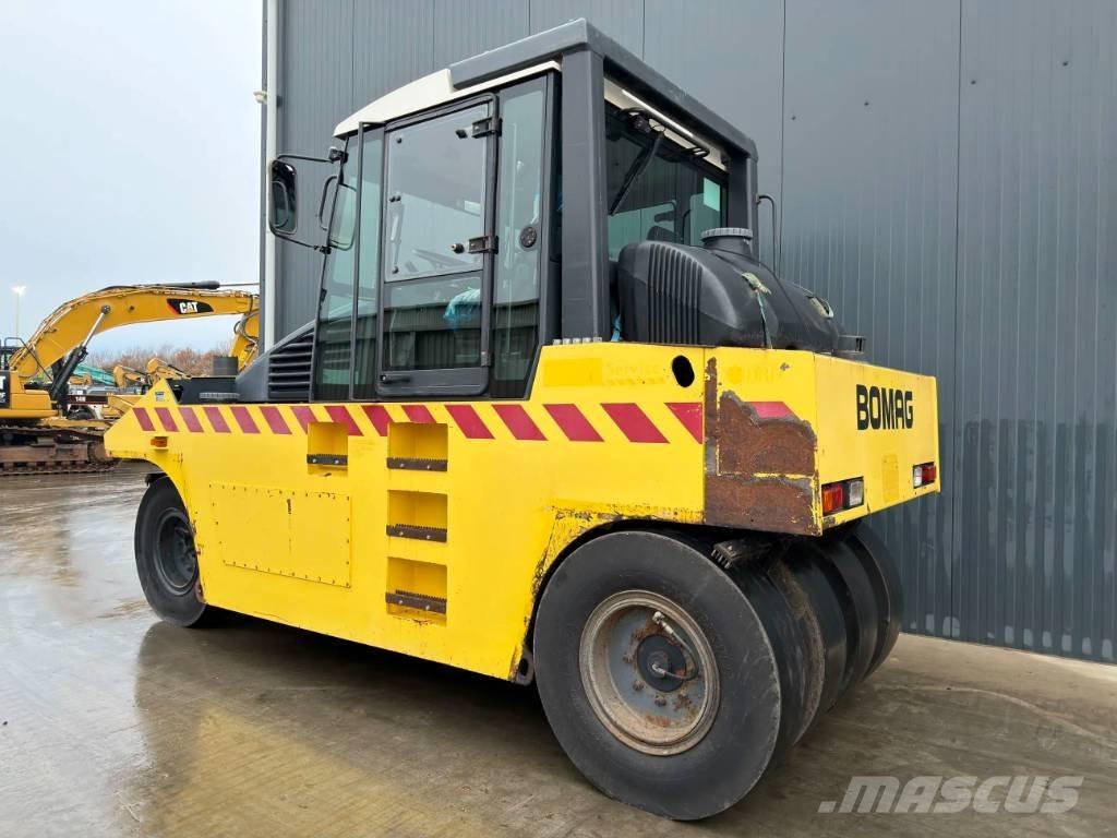 Bomag BW24R Пневматические катки