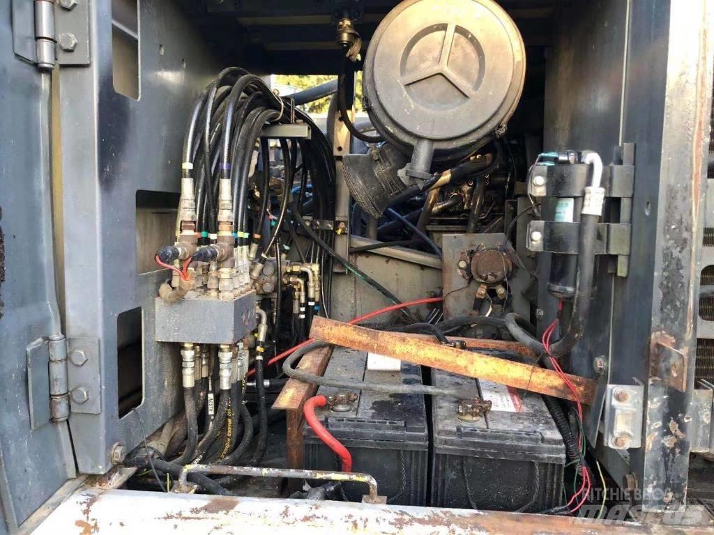 Sumitomo SH200C1 Гусеничные экскаваторы