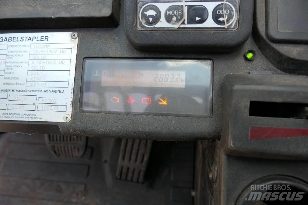 Toyota 02-8 FGF 30 Газовые погрузчики