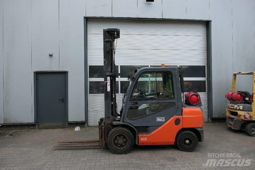 Toyota 02-8 FGF 30 Газовые погрузчики