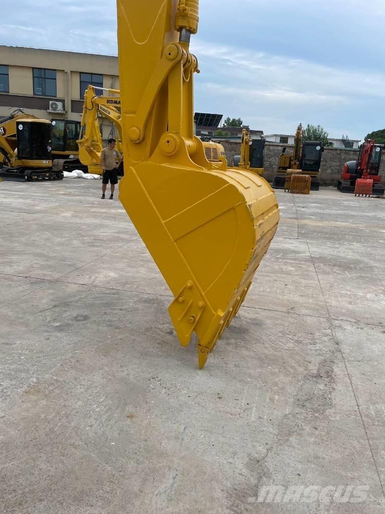 Komatsu pc220-7 Гусеничные экскаваторы