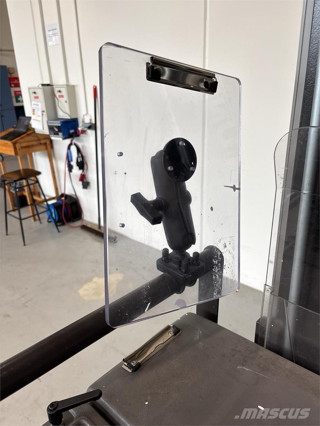 Atlet A160 Самоходные электроштабелёры