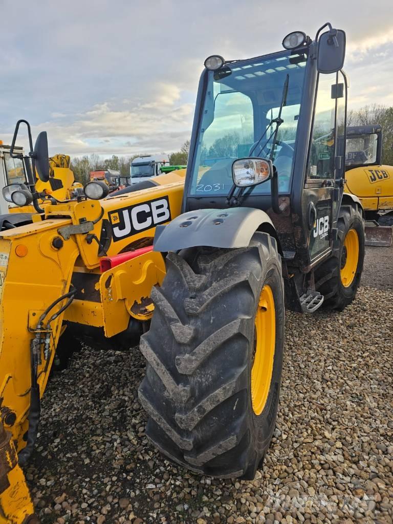 JCB 526-56 Agri Телескопические погрузчики