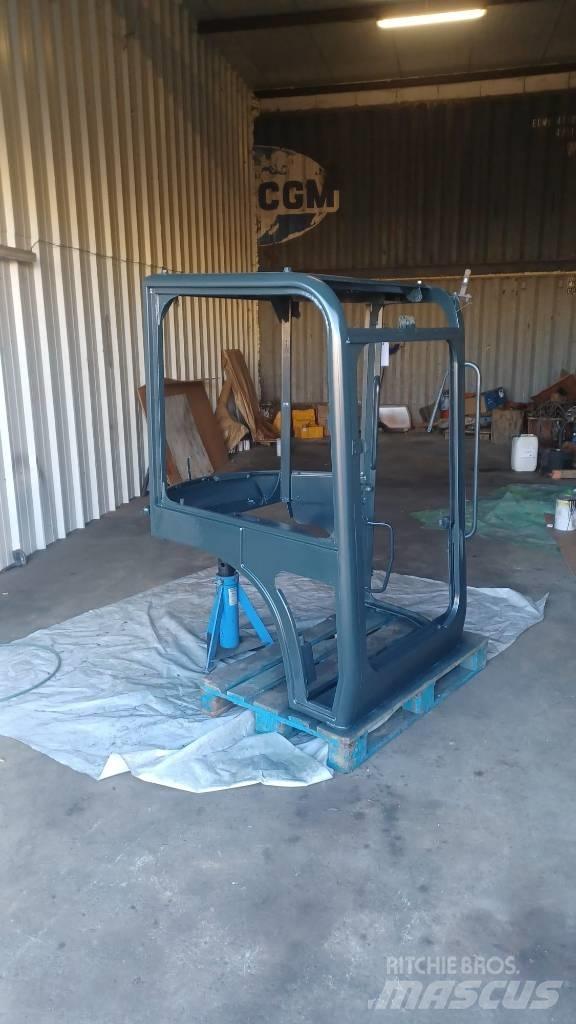 Yanmar Vio 45 Кабины и интерьер