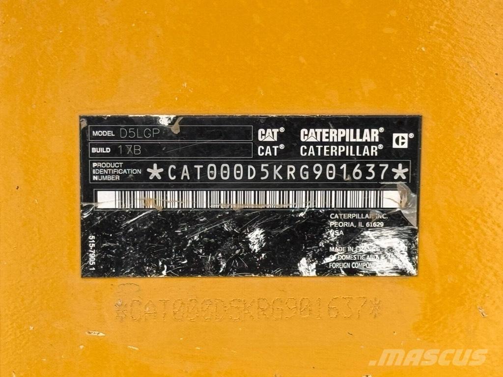 CAT D 5 LGP Гусеничные бульдозеры