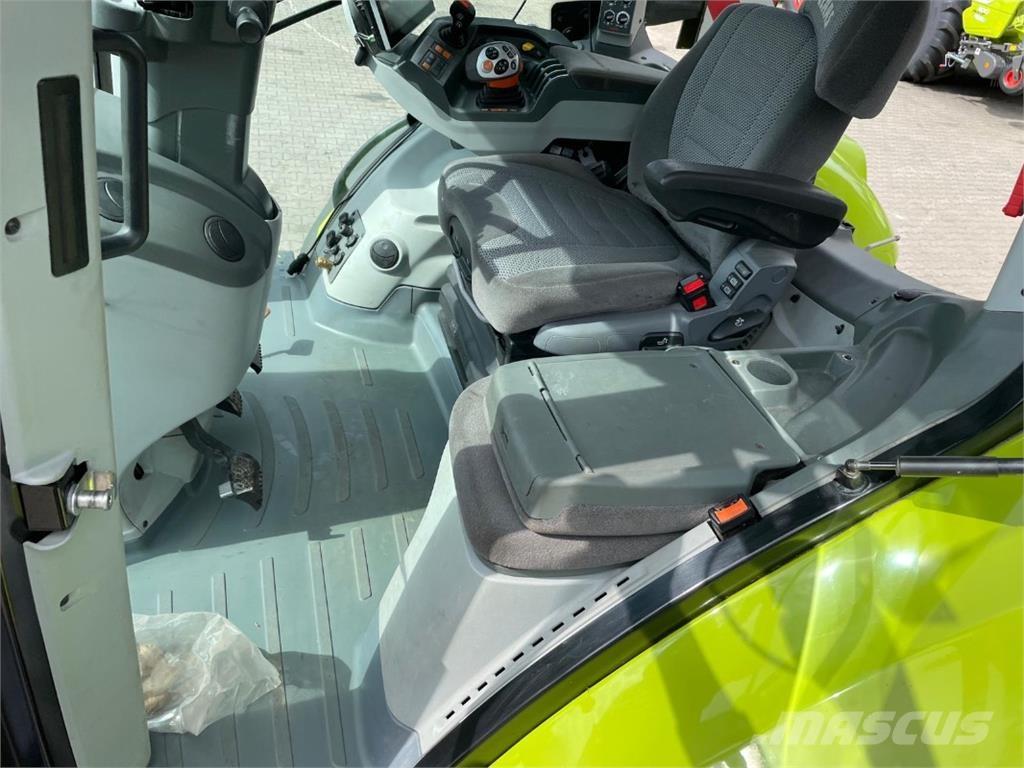 CLAAS Axion 810 CM Трактора