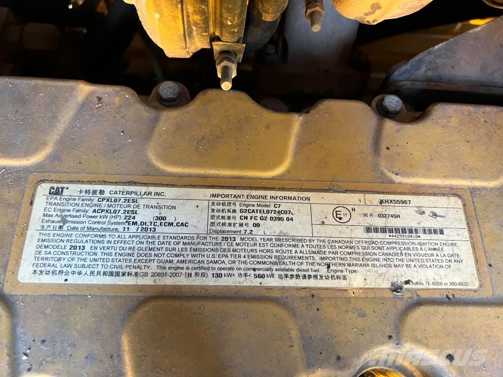 CAT 140M Грейдеры