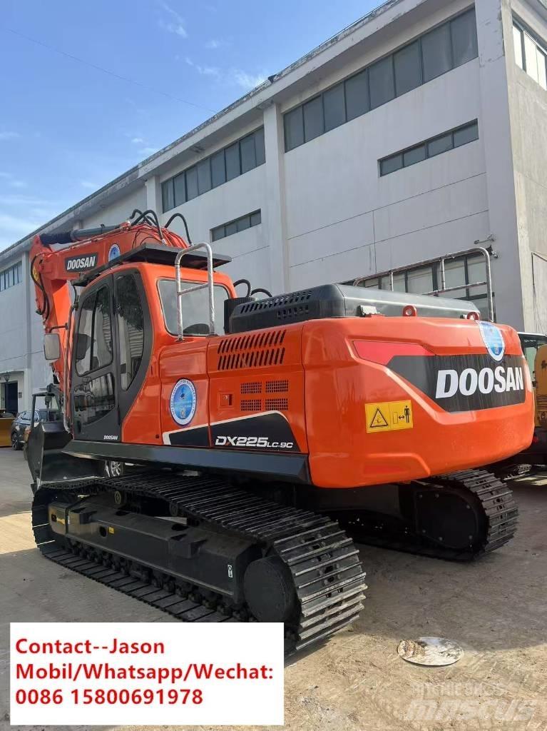 Doosan DX 225 LC Гусеничные экскаваторы