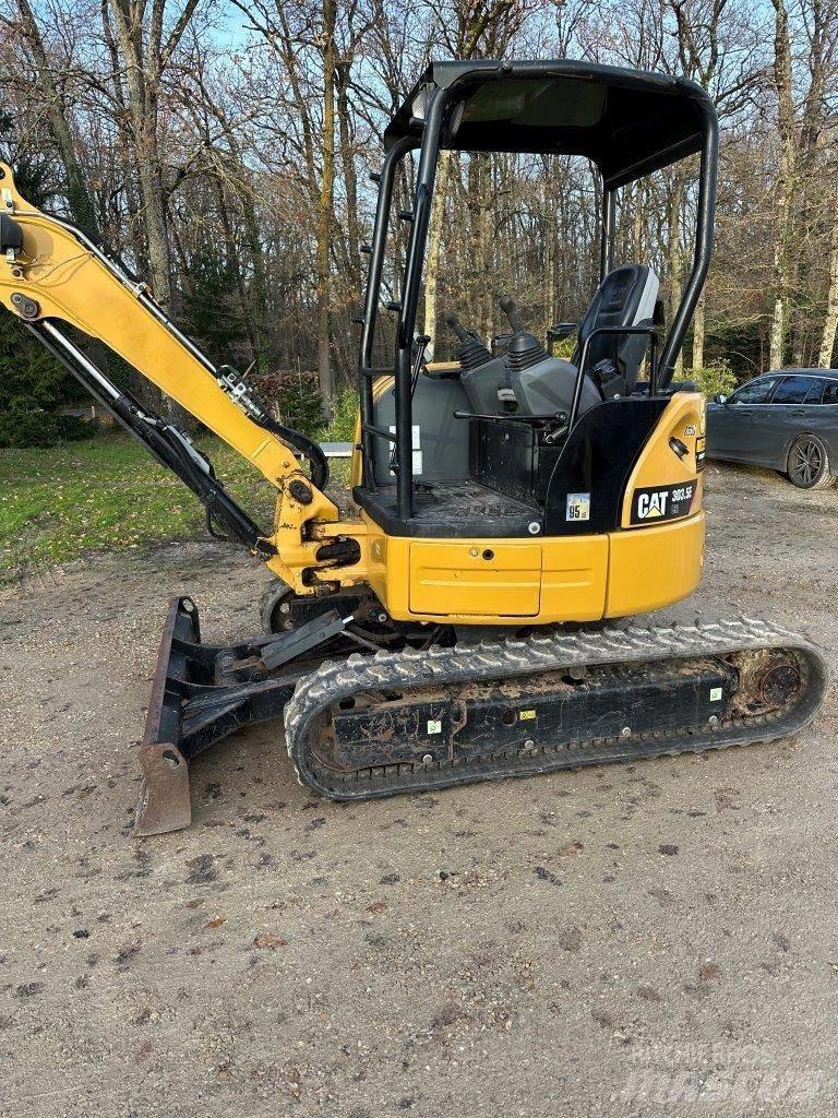 CAT 303.5 E CR Мини-экскаваторы