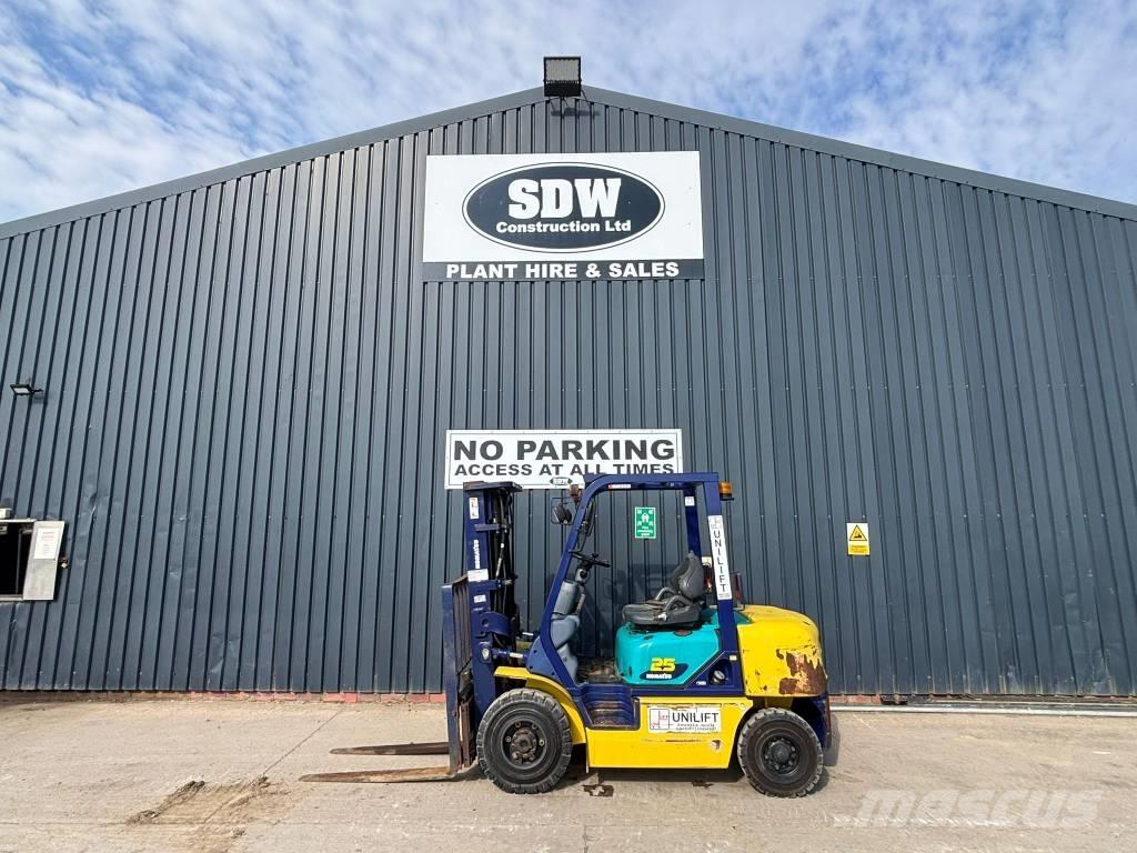 Komatsu FD 25 Diesel Дизельные погрузчики