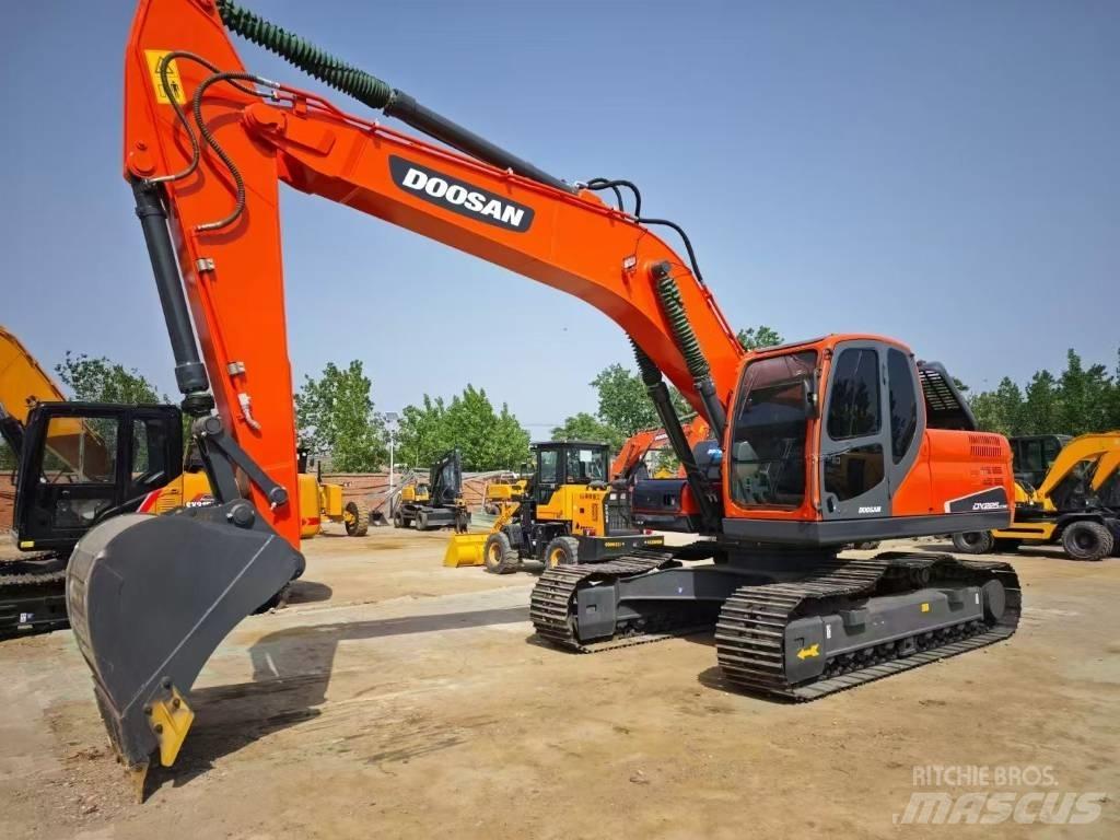 Doosan DX 225 LC Гусеничные экскаваторы