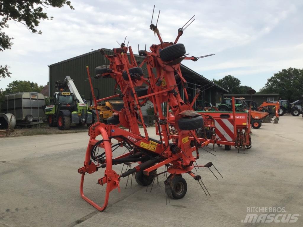 Kuhn GF 8702 Грабли-ворошилки