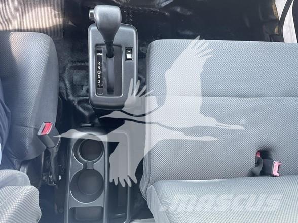 Hino 268A Строительная техника - Другие