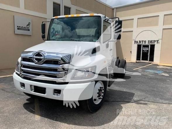 Hino L7 Грузовики-Самосвалы