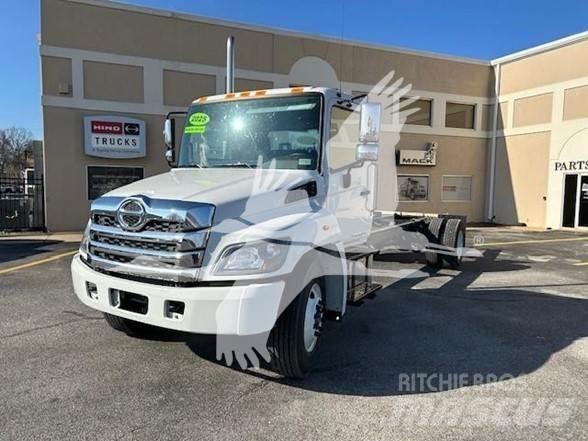 Hino L7 Шасси с кабиной