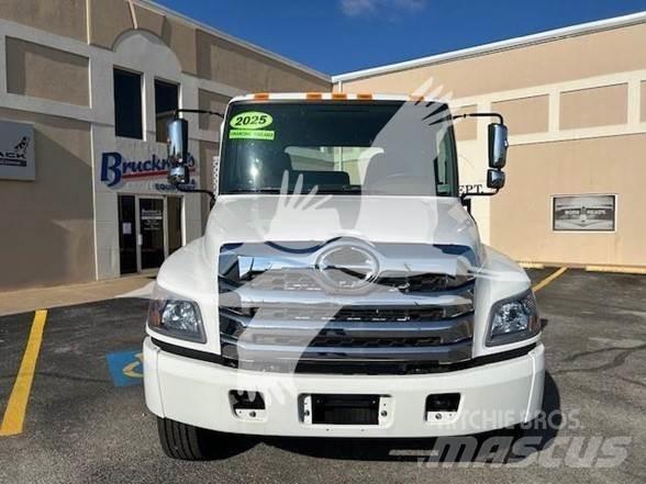 Hino L7 Шасси с кабиной