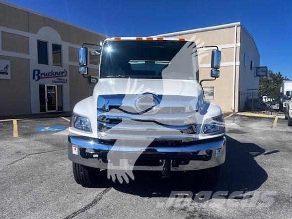 Hino L7 Грузовики-цистерны