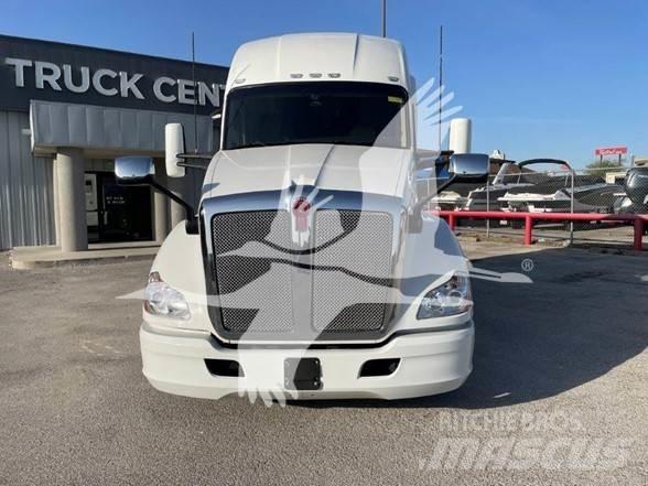Kenworth T680 Седельные тягачи