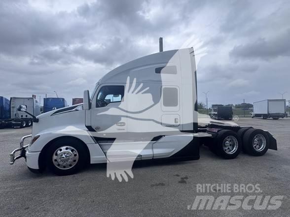 Kenworth T680 Седельные тягачи