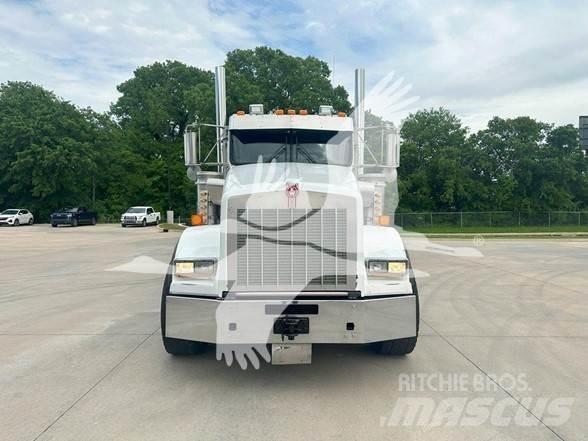 Kenworth T800 Грузовики-Самосвалы