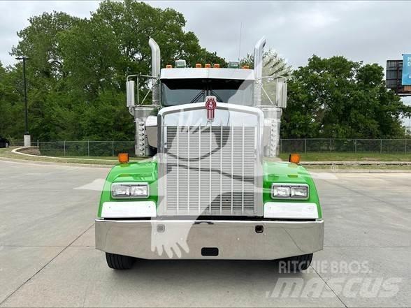 Kenworth W900L Седельные тягачи