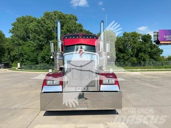 Kenworth W900L Седельные тягачи