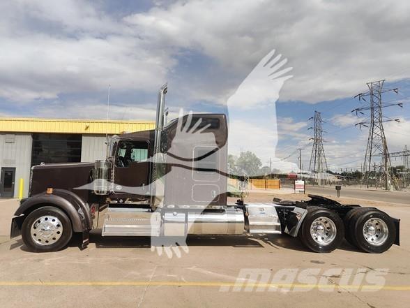 Kenworth W900L Седельные тягачи