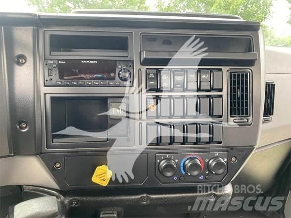 Mack MD6 Грузовики-платформы/боковая разгрузка