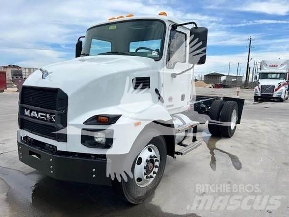 Mack MD6 Шасси с кабиной
