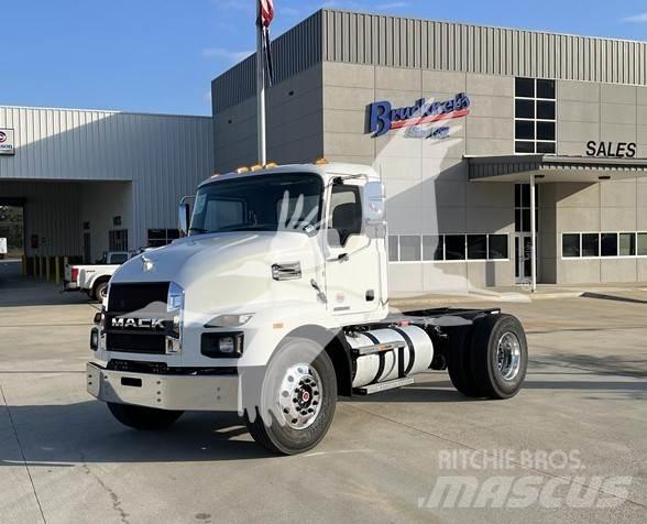 Mack MD6 Грузовики-Самосвалы