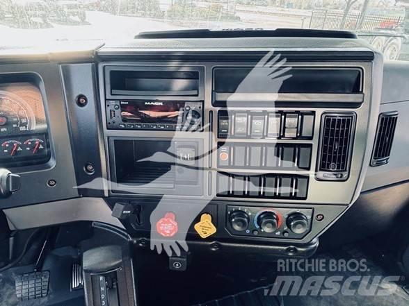 Mack MD6 Грузовики-Самосвалы