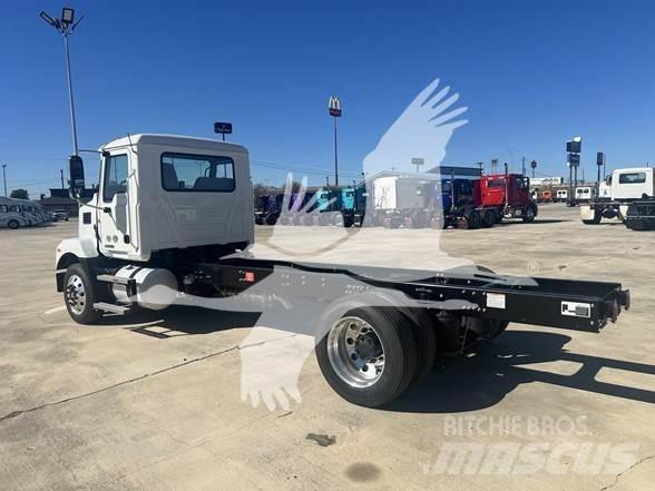 Mack MD6 Шасси с кабиной