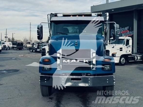 Mack MD6 Грузовики-Самосвалы
