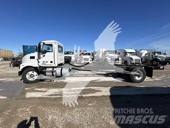Mack MD6 Шасси с кабиной