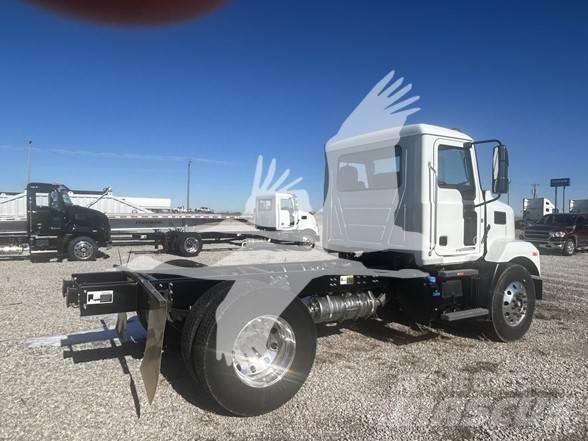 Mack MD6 Шасси с кабиной