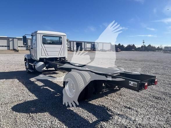 Mack MD6 Шасси с кабиной