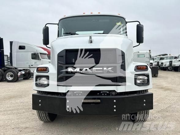 Mack MD6 Шасси с кабиной